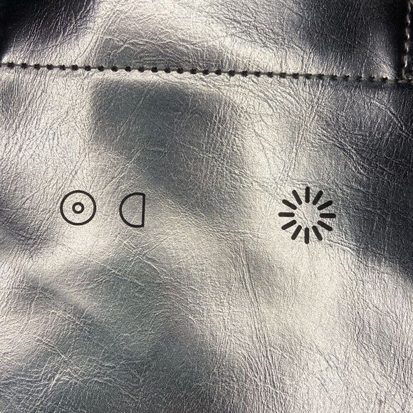 Beyoncé Renaissance Tour VIP Tote Bag - Picture 3 of 10